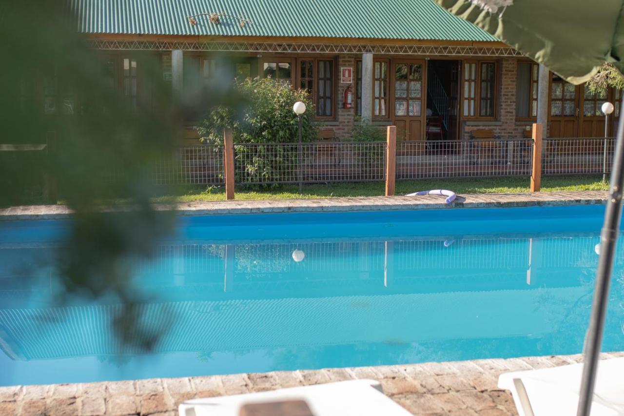 Hostal Canela Termas del Daymán Exterior foto